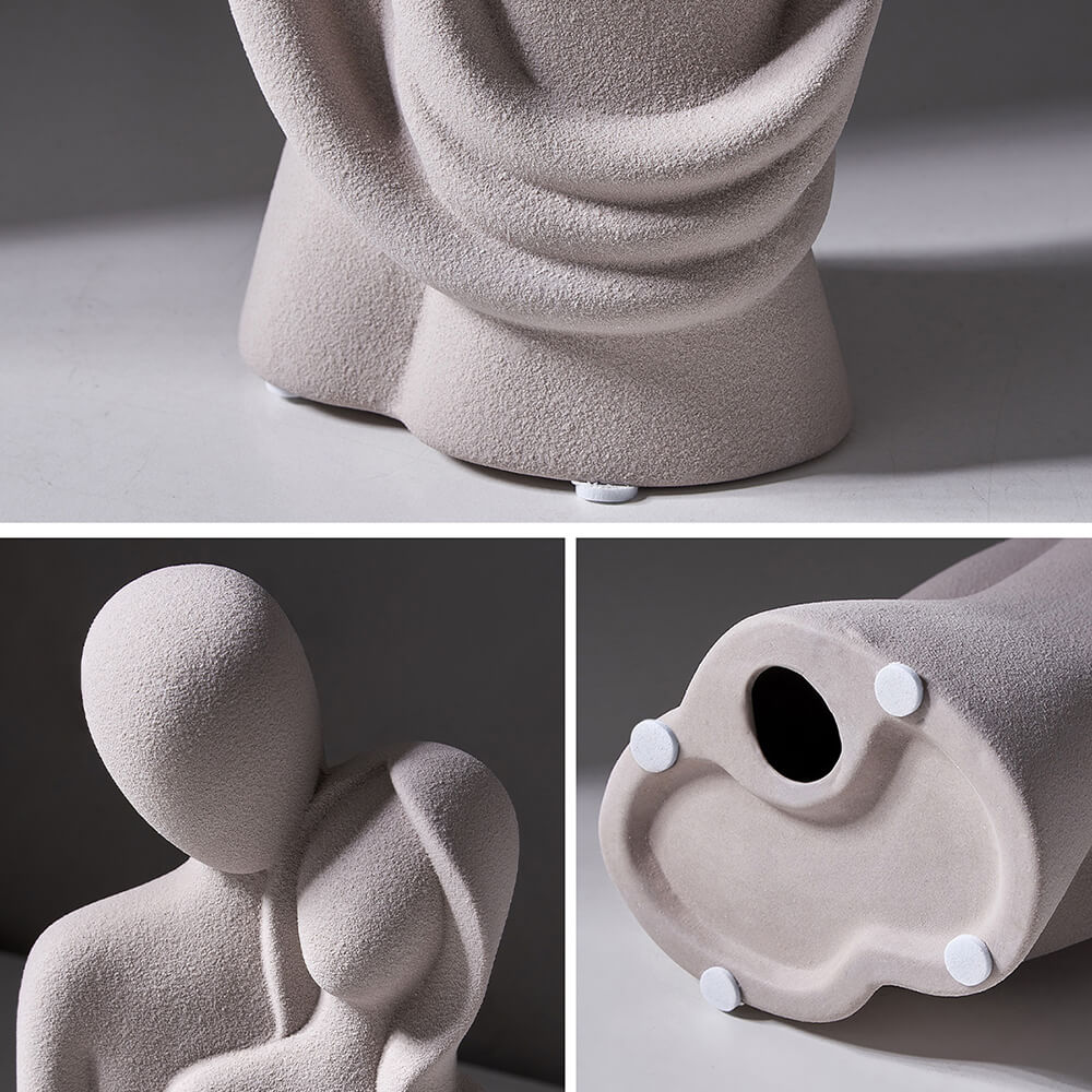 Cuddle Me - Nordic Abstract Embrace Couple Sculpture