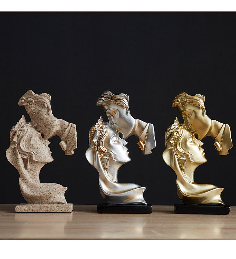 GoldKiss - Sculpture Exquisite Resin Couple Gift Creative Statue